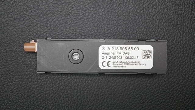 GENUINE MERCEDES BENZ W213 W238 C257 W222 Antenna Amplifier Fm Dab ...