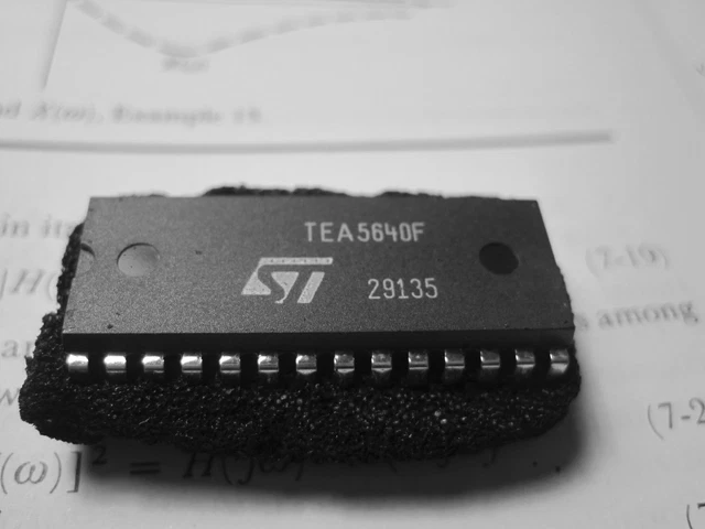 Circuit Intégré TDA4555 Philips - Décodeur Multistandard Neuf Pour Réparation TV / électronique
