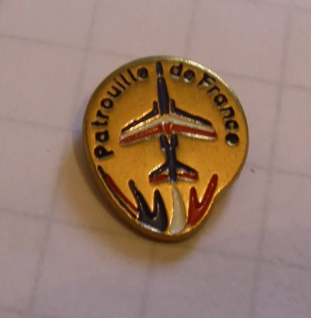 Pin's ALFA JET TRICOLORE PATROUILLE DE FRANCE