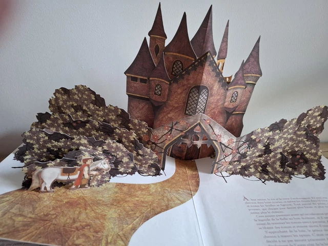 Mon livre Pop-Up - La belle au bois dormant main image 1