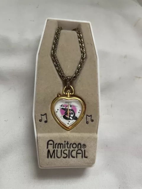 Vintage ARMITRON PEPE LE PEW & Penelope Musical HEART Necklace Watch 1995 Skunk