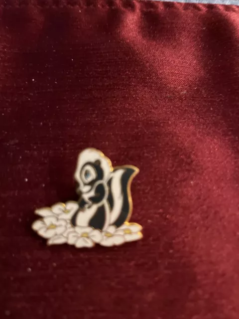 Walt Disney World Flower the Skunk Trading Pin    # 7411 From Bambi