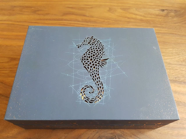 Tomorrowland 2018 Planaxis Treasure Case Box (ohne Seepferd / Bracelet / Ticket)