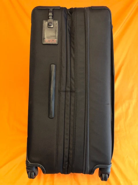 Tumi Alpha 2 Extended Trip Expandable 4 Wheeled 29” Large -Black 2