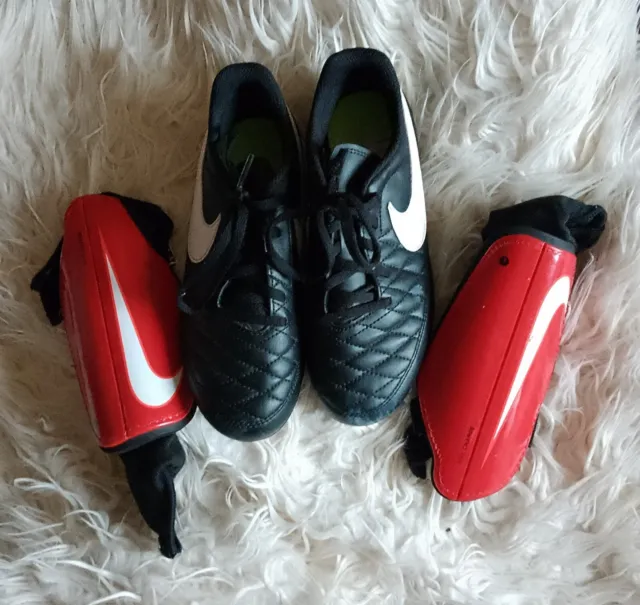 Black Nike Football Boots. Size 3 Junior & Red Nike Shin Pads Bundle. VGC.