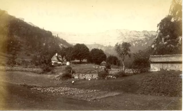 Suisse Neuchâtel Le Creux Du Vent vintage albumen print. Tirage albuminé  9x