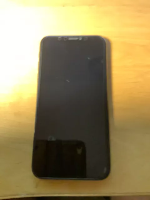 Apple iPhone X - 64GB - Silber (Ohne Simlock)