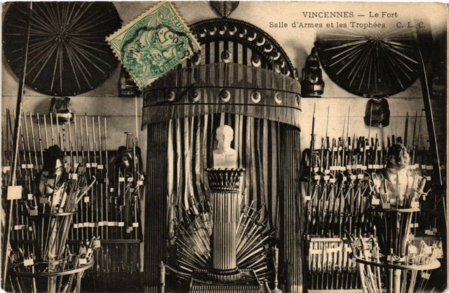 CPA AK VINENNES Le Fort Salle d'Armes et les Trophées (672232)
