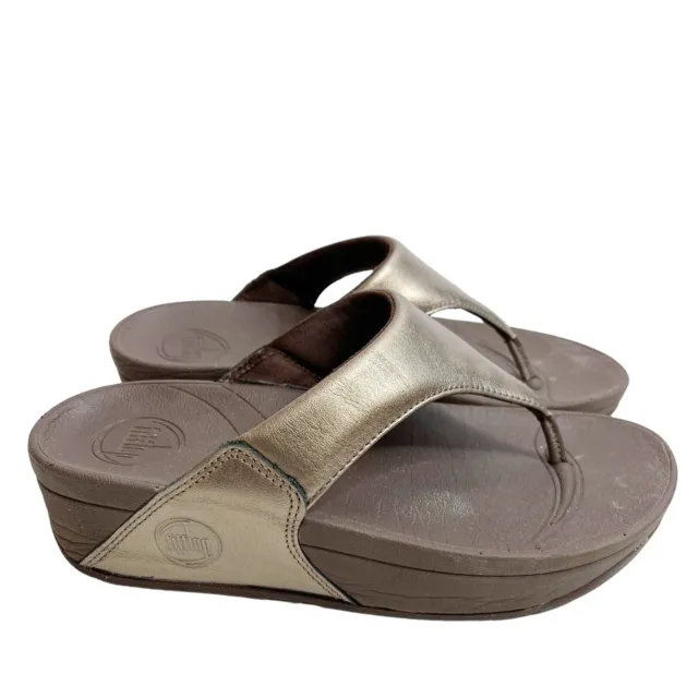 FitFlop Lulu Size 5 Pewter Shiny Silver Brown Flip Flop Thong Sandals Wedge