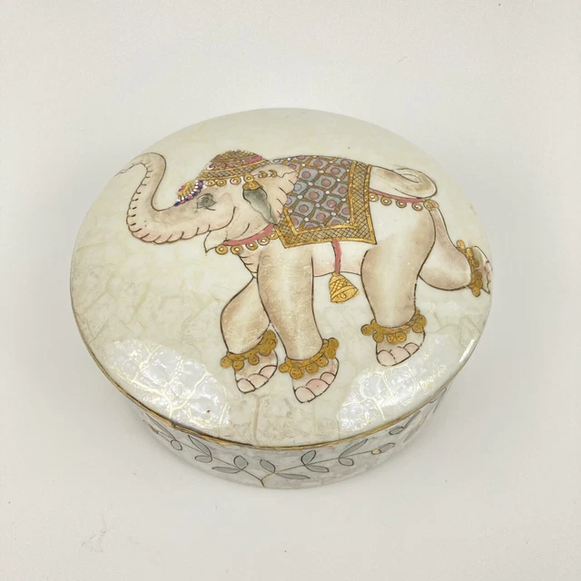 Vintage Chinese Macau Indian Elephant Trinket Dish Opium Box Ceramic Lidded 4.5”