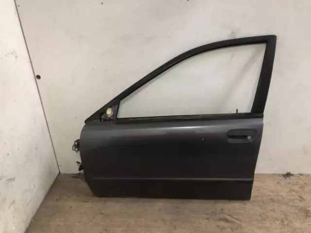 Porte avant gauche VOLVO V 40 1 30632666