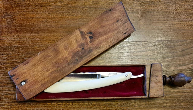 Coupe-Choux restaurés et prêts à raser - Darwin Shaving