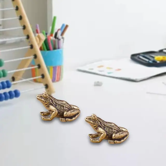 2Pcs Brass Frog Statues Mini for Good Luck Attracting Wealth Desk Decoration