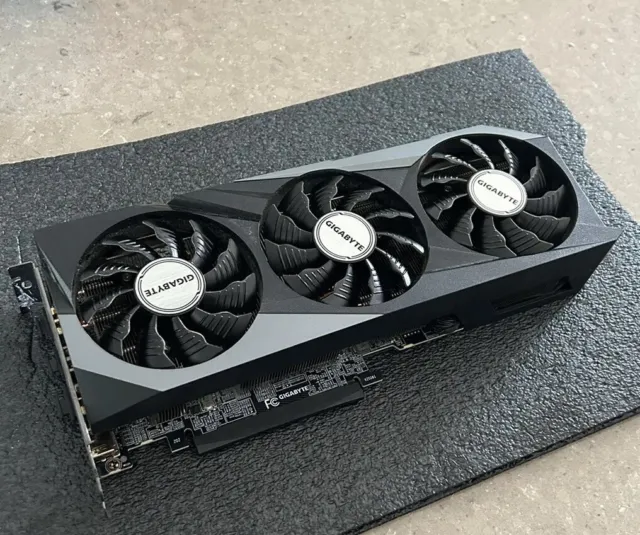Gigabyte Geforce RTX 3070 8GB Gaming OC Edition - Used But Perfect Condition