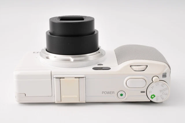 [Near MINT] RICOH GR DIGITAL IV White Edition 10.4MP Digital Camera JAPAN #339 11
