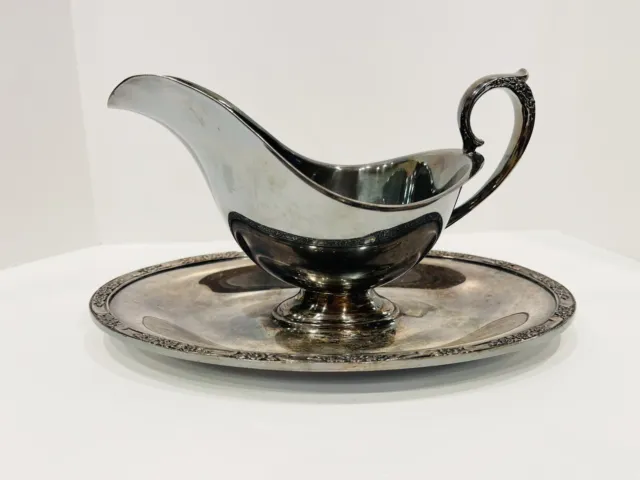 Gorham STYLE Colonial Gravy Sauce Boat And Attached Under Tray *PLEASE READ*
