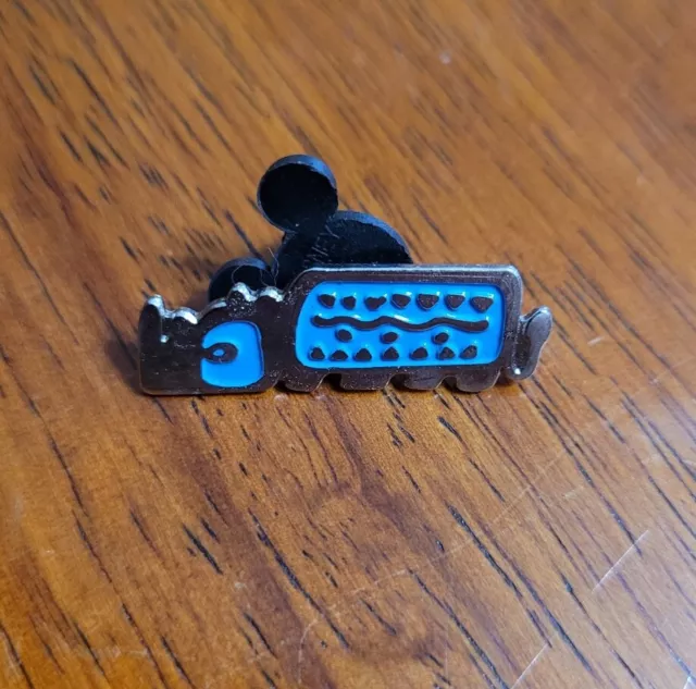 Disney Trading Pin Animal Kingdom Rhino Silver Blue