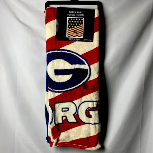 NEW W/ TAG GAMEDAY GEORGIA BULLDOG PATRIOTIC FLAG PLUSH BLANKET 50”x 60”