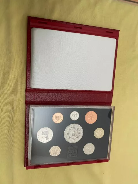 1993 Royal Mint Set UK Proof Coin Collection 8 Coins Set w/ Red Leather Case