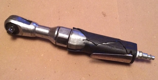Blue Point AT701 3/8 Drive Air Ratchet