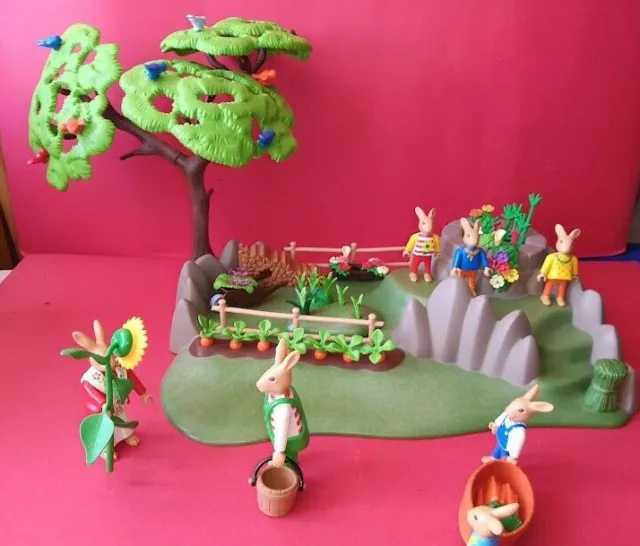 Playmobil - Lot - Paques - Lapins - Personnages Et Accessoires - Scene Jardin