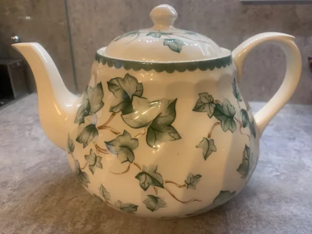 BHS Country Vine - Green Ivy 2 pint Teapot