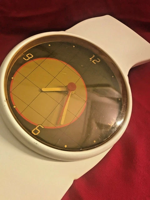 Horloge Vintage Kienzle Quartz – Coupe UEFA 1992 RSC Anderlecht Vs Paris SG
