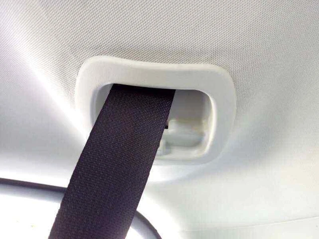 Ceinture centrale arriereriere mitsubishi outlander iii 1844297