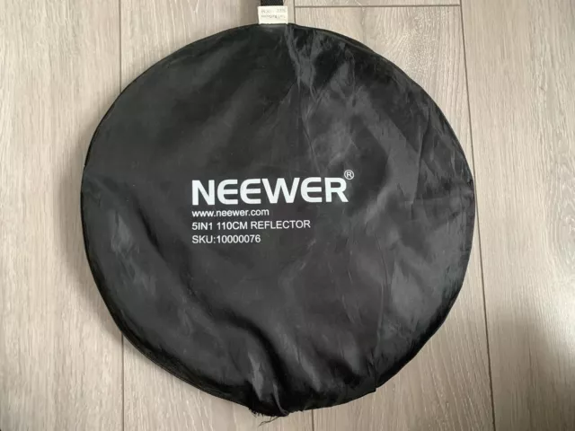 NEEWER 5-in-1 110CM Collapsible Round Light Reflector