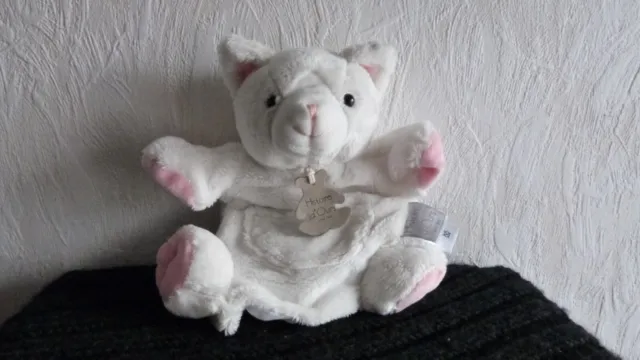 doudou plat marionnette chat blanc histoire d ours