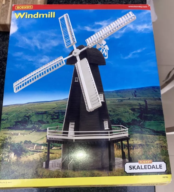 Hornby Skaledale OO Guage Windmill model R8786 in box - discontinued