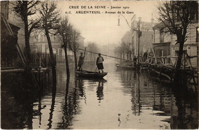 CPA Argenteuil Avenue de la Gare FRANCE (1307980)