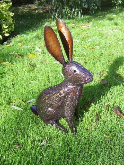 Kaninchenhase Gartenskulptur handgefertigt Metallkunst einzigartig fairer Handel