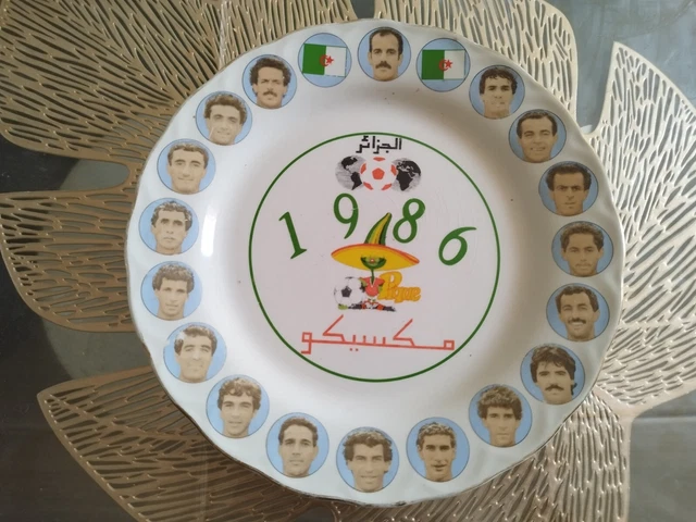 Collection Coupe Du Monde 1982 : Assiette Et Porte-clés Mascotte Espagne - Bon état