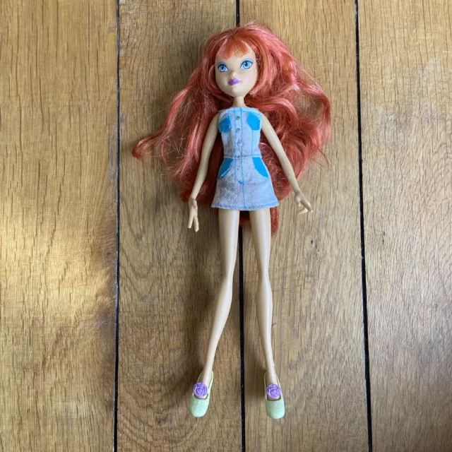 Poupée Winx Club Doll Rainbow – Mattel 2004