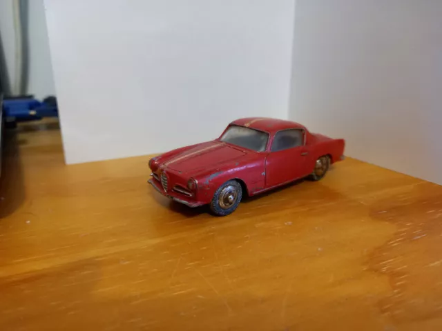 Dinky Toys Alfa Roméo 24 J