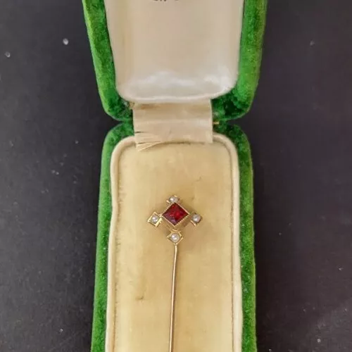 Victorian 10k Gold Antique Stick Pin Marked 10k Ruby and Pearl NY Jeweler Box