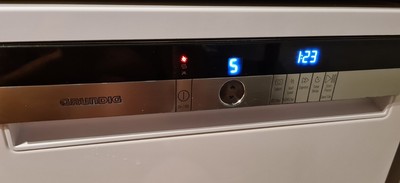 grundig gnf41810b