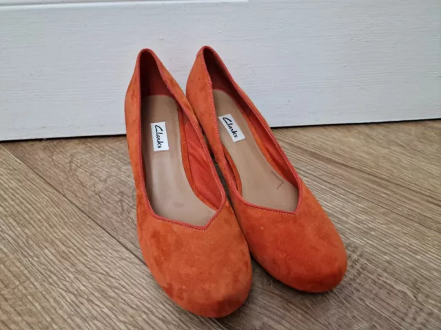 Clarks chorus voice store orange