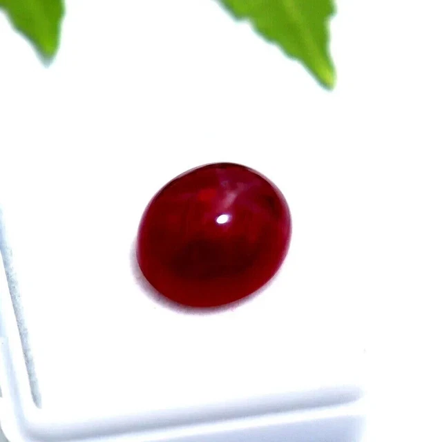 Pierre Précieuse Alexandrite Naturelle Bicolore 21,45 Ct - Ovale, Qualité Exceptionnelle