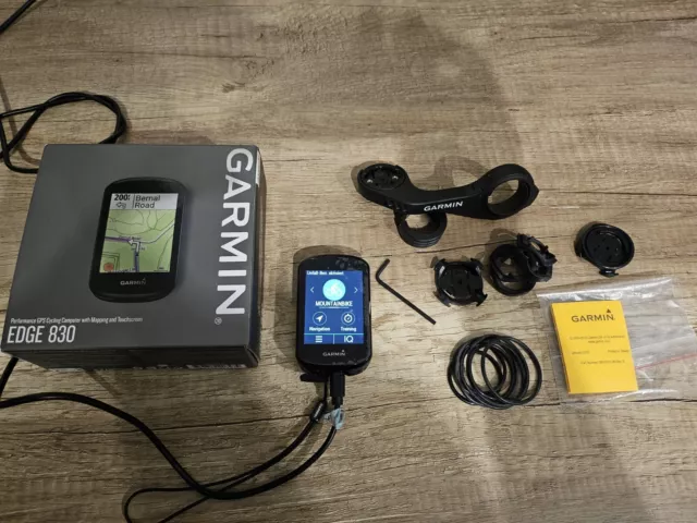 Garmin Edge 830 GPS Fahrradcomputer - Schwarz (010-02061-01)  Neuwertig