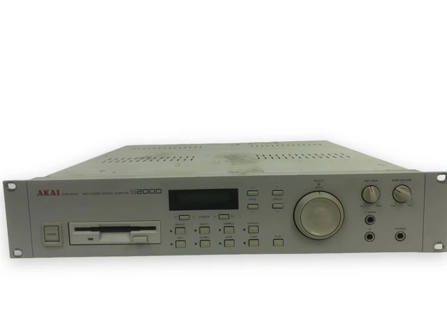 AKAI S2000 Vintage Kult Sampler - Midi - 32MB Erweiterung - 19' Zoll
