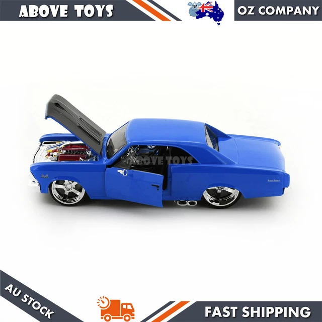 Maisto Die Cast 1:24 Scale Metallic Blue 1966 Chevrolet Chevelle SS 396 main image 1