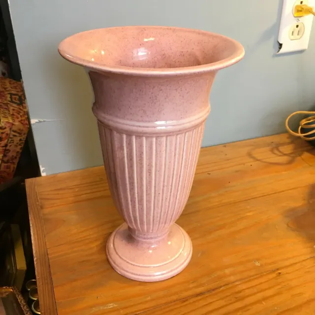 RED WING 10" Pink Speckled Urn Vase, #1563, MCM/Retro