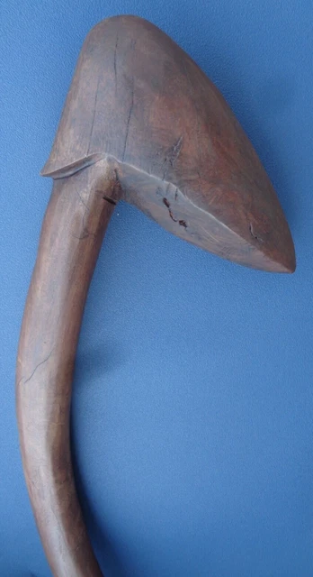 A Fine bird's beak club Kanak New Caledonia 62 cm wood