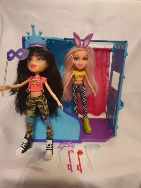 Bratz Selfiesnaps Cloe + Muñecas de Jade y Cabina de Fotos 2015 ¡Selfie Snaps!