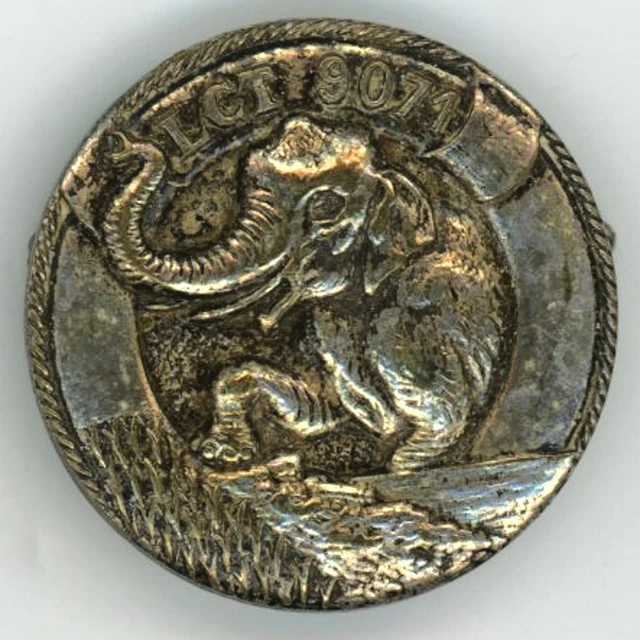 Insigne Marine Française - Chéliff - Navire De Débarquement - Courtois (2)