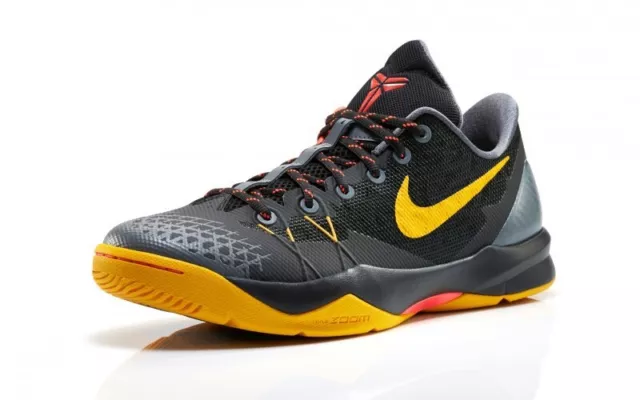 Kobe shoes deals black and yellow