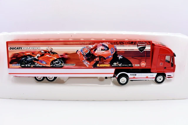 CAMION REMORQ. 2009 IVECO STRALIS DUCATI MOTO GP - Jeux et jouets New