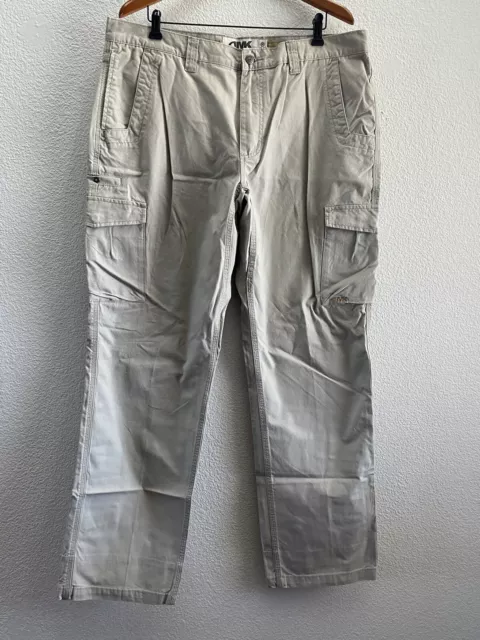 Mountain Khakis Jackson Hole Wyoming Beige Cargo Pants Men's 40 Long NWOT